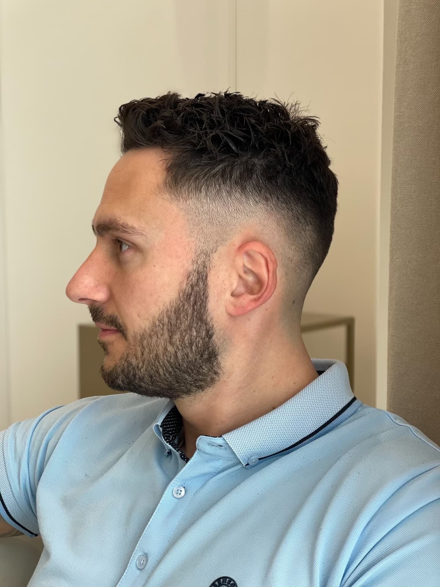 Coupe homme structurée réalisée chez Maison Pimentel